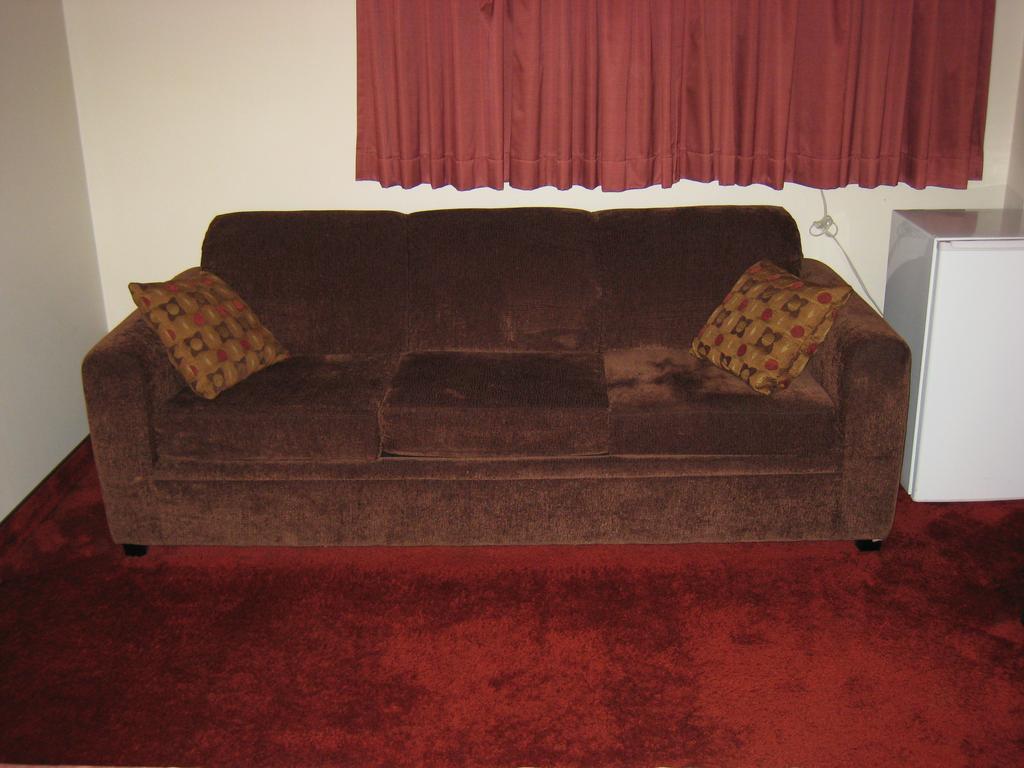 Downtowner Motor Inn Creston Room photo