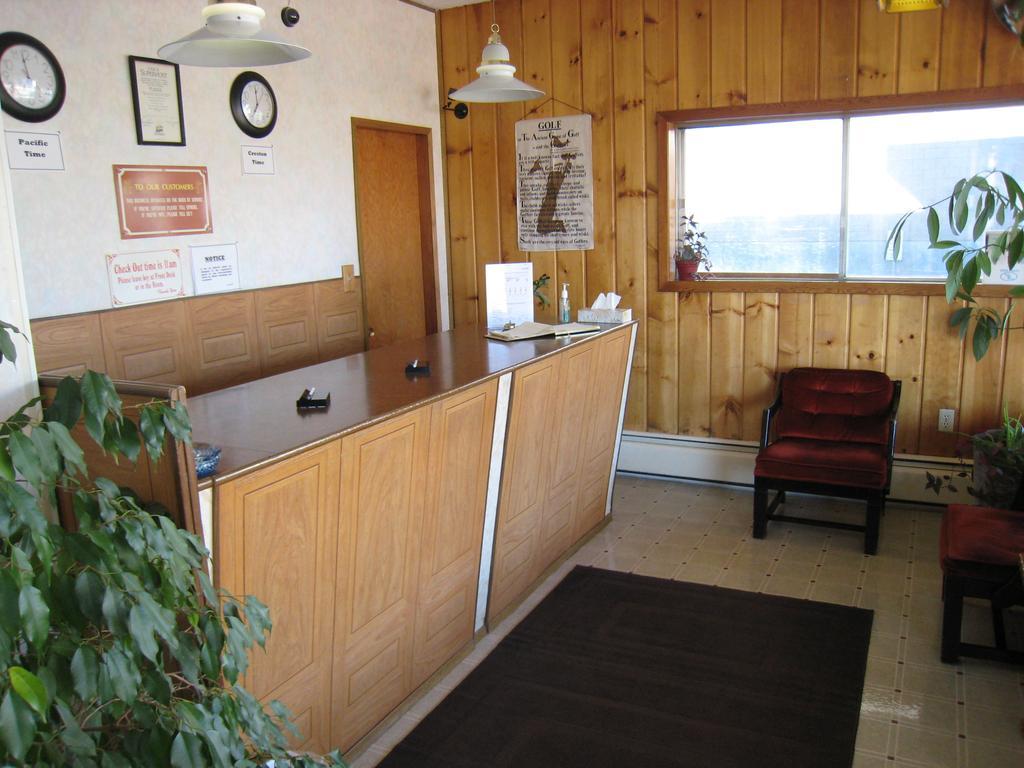 Downtowner Motor Inn Creston Exterior photo